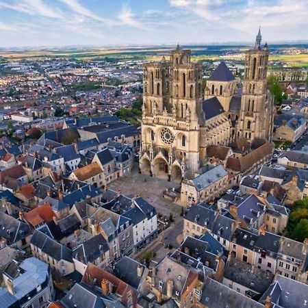 Appartement Confortable Laon Buitenkant foto